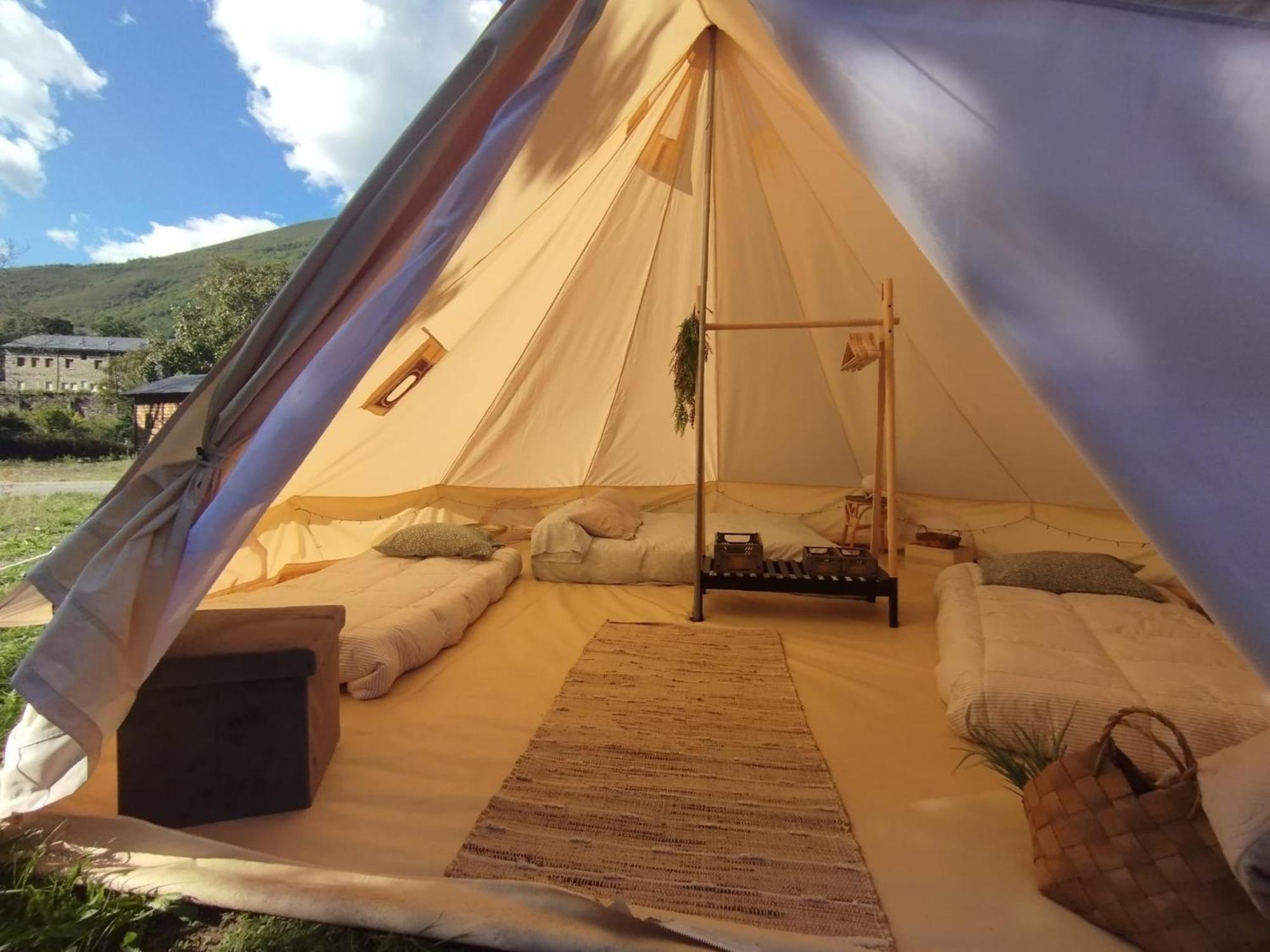 Camping La Zarapica - Palacios Del Sil Zewnętrze zdjęcie