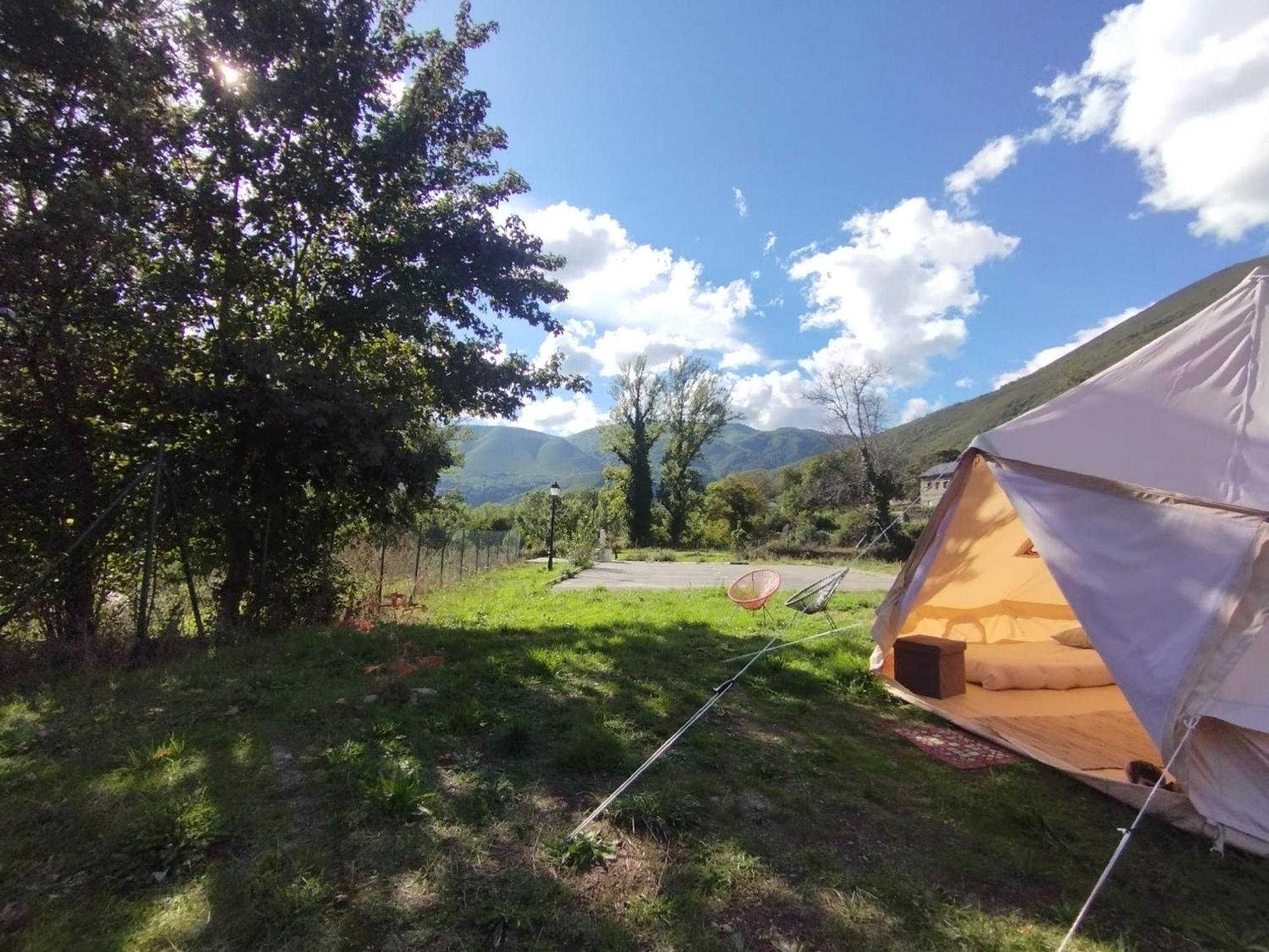 Camping La Zarapica - Palacios Del Sil Zewnętrze zdjęcie